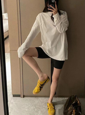 秋季字母刺绣百搭白色t恤女2024时尚高级感正肩显瘦圆领长袖上衣