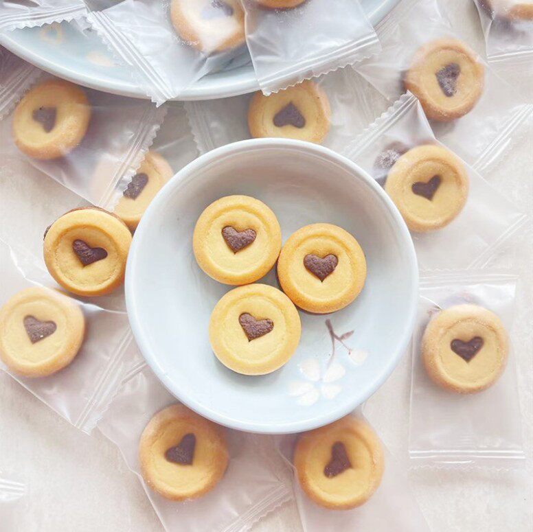 巧客芳巧克力夹心饼干烘焙网红生日蛋糕装饰摆件爱心圆形饼干220g