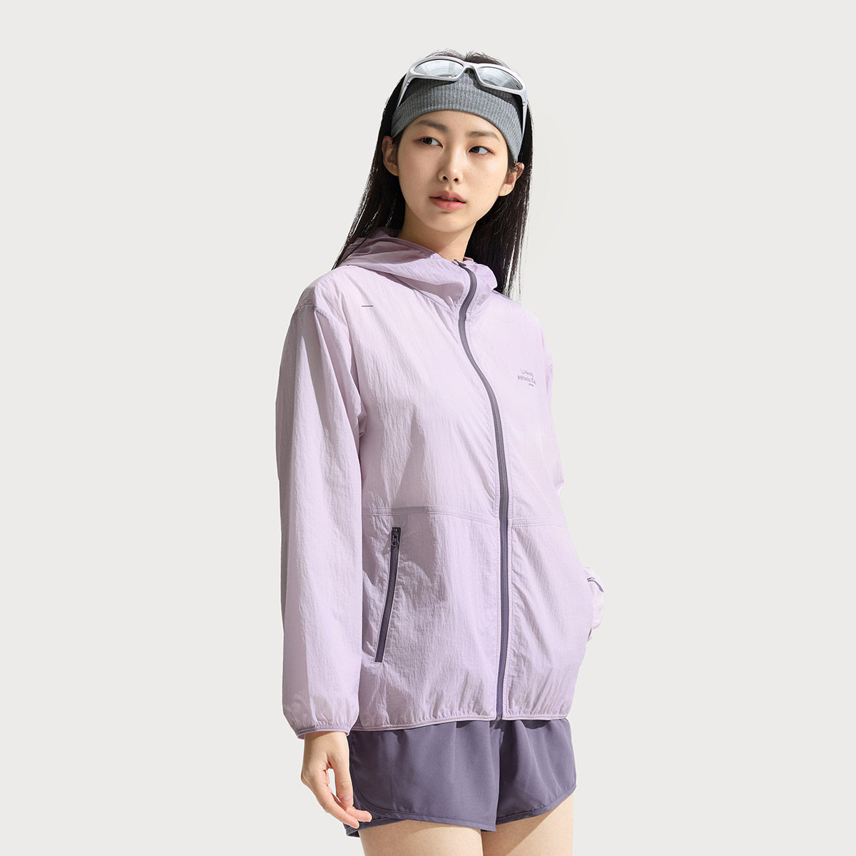 Lining/李宁健身防晒冰感舒适宽松女款户外运动运动风衣AFDV428