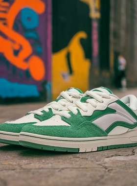 中国李宁2024春季惟吾 PROS女款潮流休闲舒适运动板鞋 AEPU018