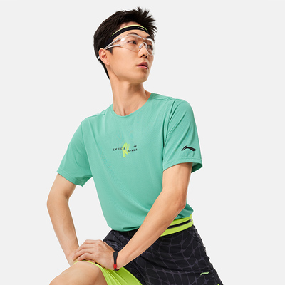 李宁跑步男反光速干舒适透气T恤