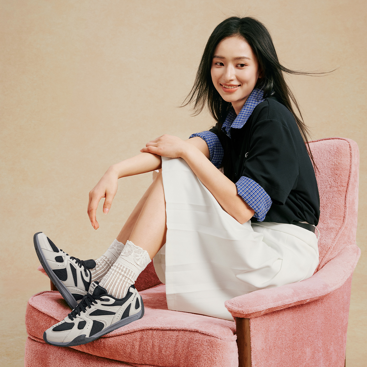 李宁菲林Retro女子潮流休闲鞋