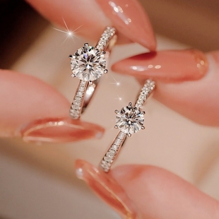 莫桑石钻戒女纯银镀白金AU750戒指周家微镶六爪银饰情侣对戒婚戒