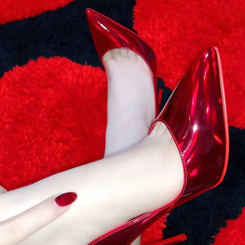 夜巴黎尖头浅口红底高跟鞋细跟