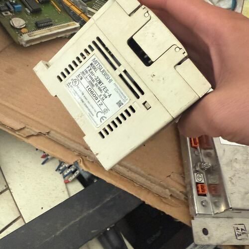 议价PLC模块FX3U-32MT/ES-AFX3U32MTESAFX3U32MT/ES-A