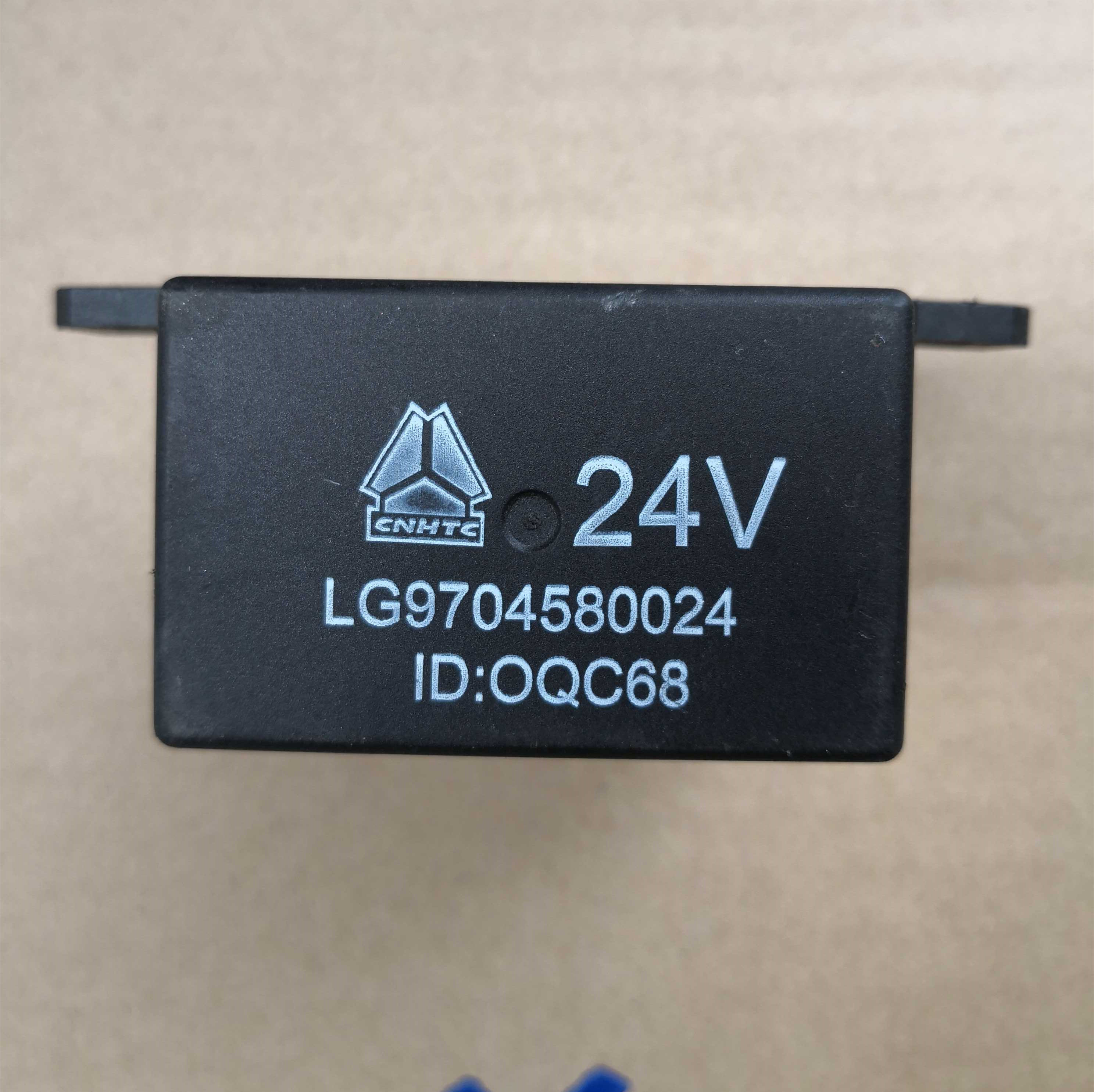 适用重汽豪沃轻卡悍将 统帅预热继电器进气加热继电器lg970458002