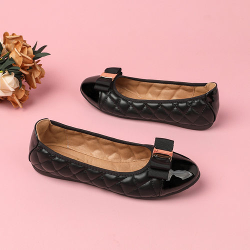 2025新款平底鞋子女豆豆鞋女网红单鞋女百搭气质工作鞋软底船鞋女