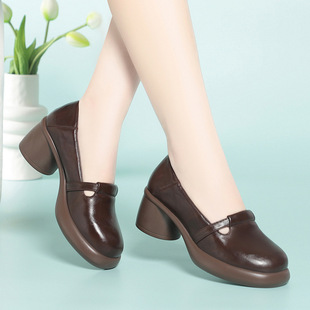 秋季软底妈妈鞋舒适粗跟单鞋厚底防水台女皮鞋中高跟女鞋一件代发