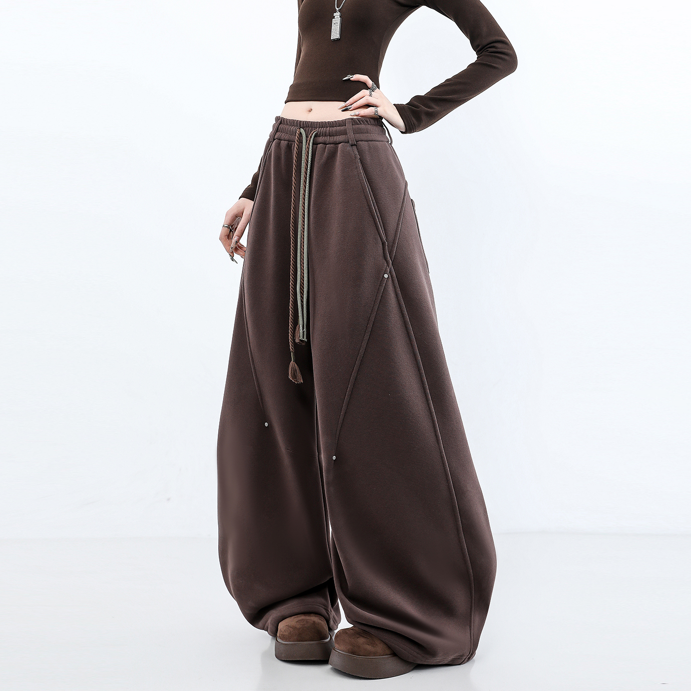 加绒卫裤子2025新款今年流行爆款秋冬装时尚减龄休闲运动阔腿女裤