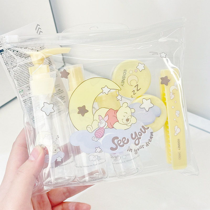 日本进口迪士尼卡通维尼熊旅行分装瓶面霜乳液喷雾瓶子便携套装