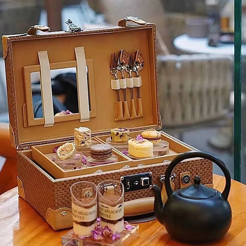 创意复古法式酒店高档西餐下午茶甜品盘糕点心野餐展示盒行李箱