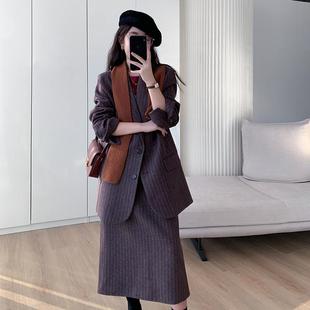 西装套装女2025冬新款韩版时尚气质半身裙羊毛呢子复古裙两件套