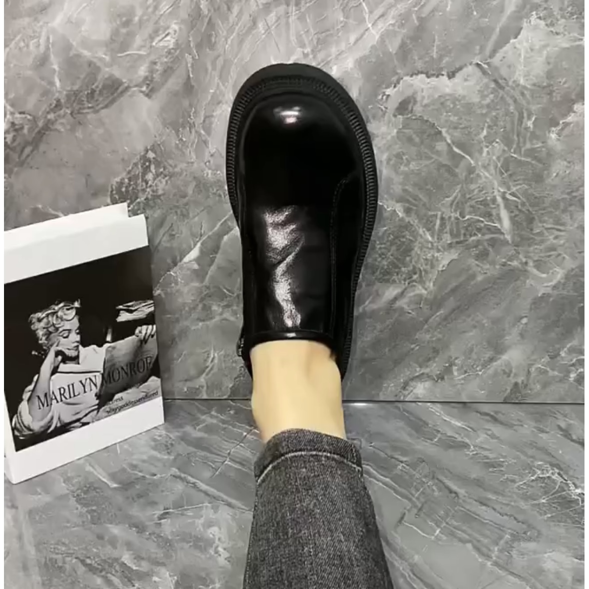 80121新款英伦复古风商务休闲一脚蹬拉链懒人皮鞋抛光软底男鞋