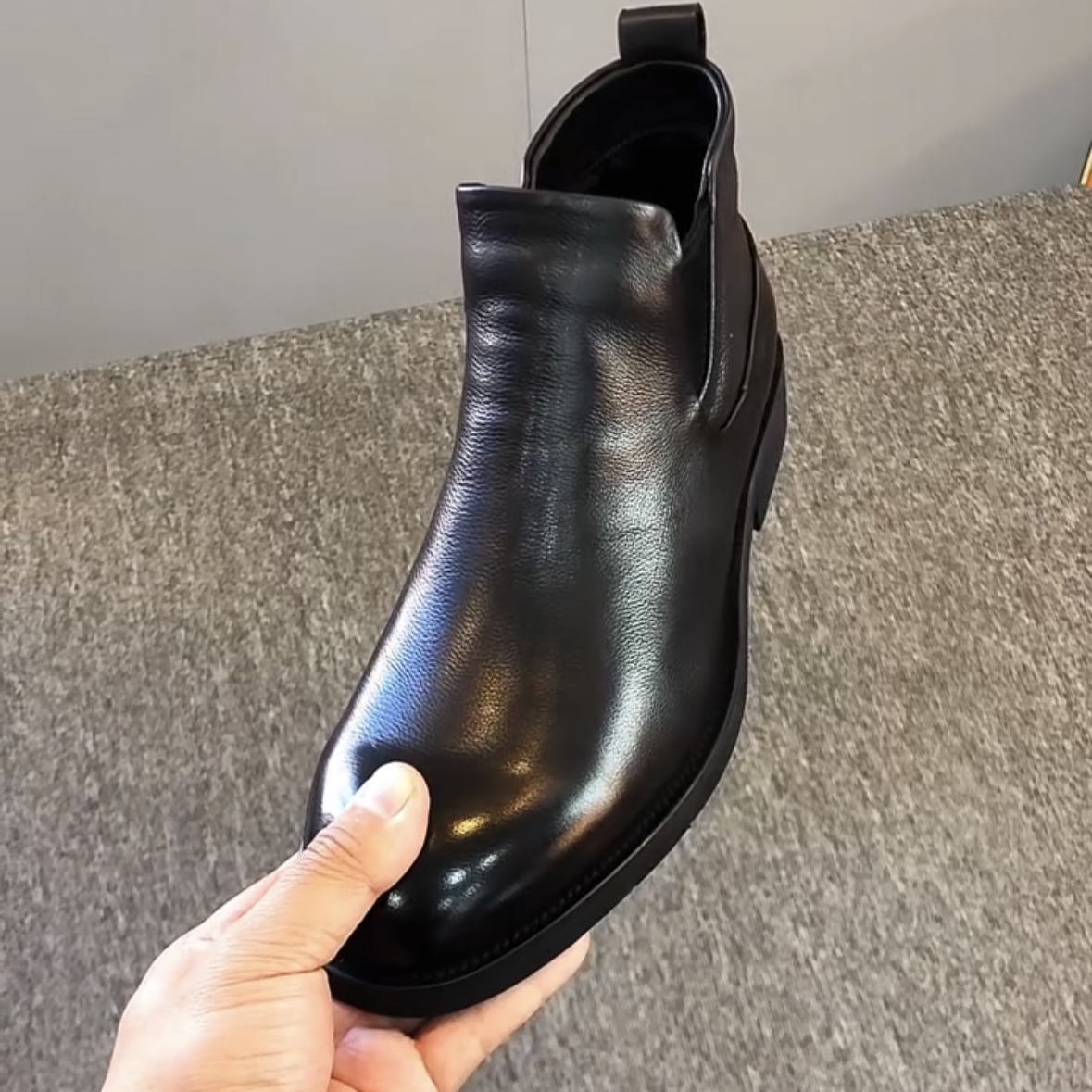 A21012-2M头层牛皮休闲板鞋新款高帮男士黑色鞋透气休闲男皮鞋男