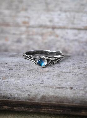 新款月光石戒指玻璃体蓝光彩光简