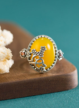 镀白金色复古梅花戒指