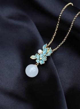 女款镀金项链配圆珠白玉玉吊坠
