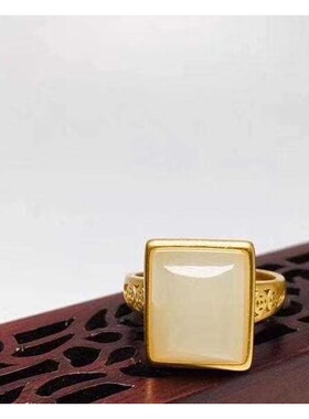 方形钱币戒指镀金色磨砂活口指环