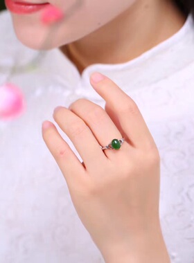 大方925纯银镶嵌天然和田碧玉女