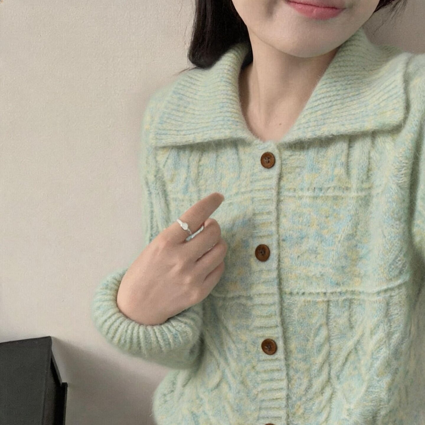 2026秋冬新款翻领针织衫短款长袖麻花毛衣开衫韩系甜美女装上衣