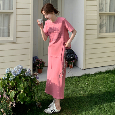 超火甜妹穿搭粉色不规则T