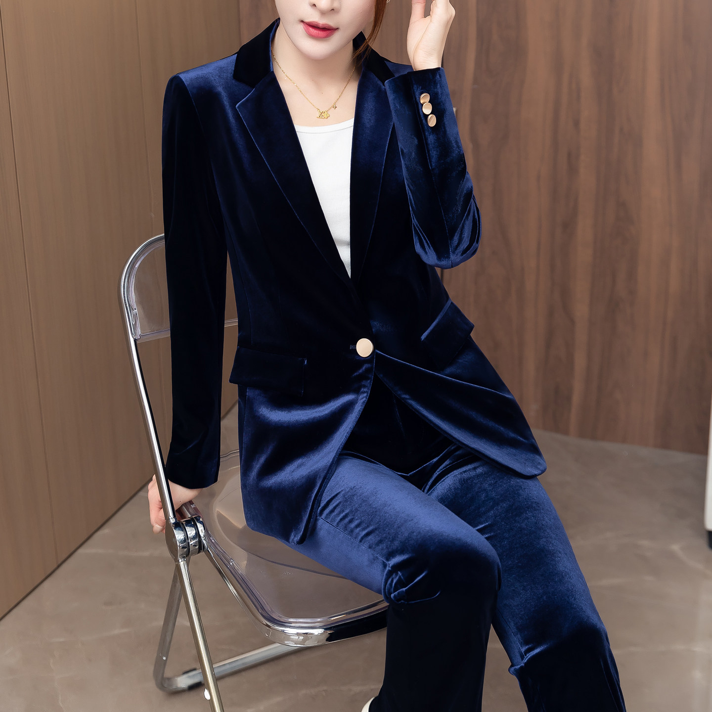 后不开衩高端藏蓝金丝绒西装套装女时尚气质显瘦职业微喇裤两件套