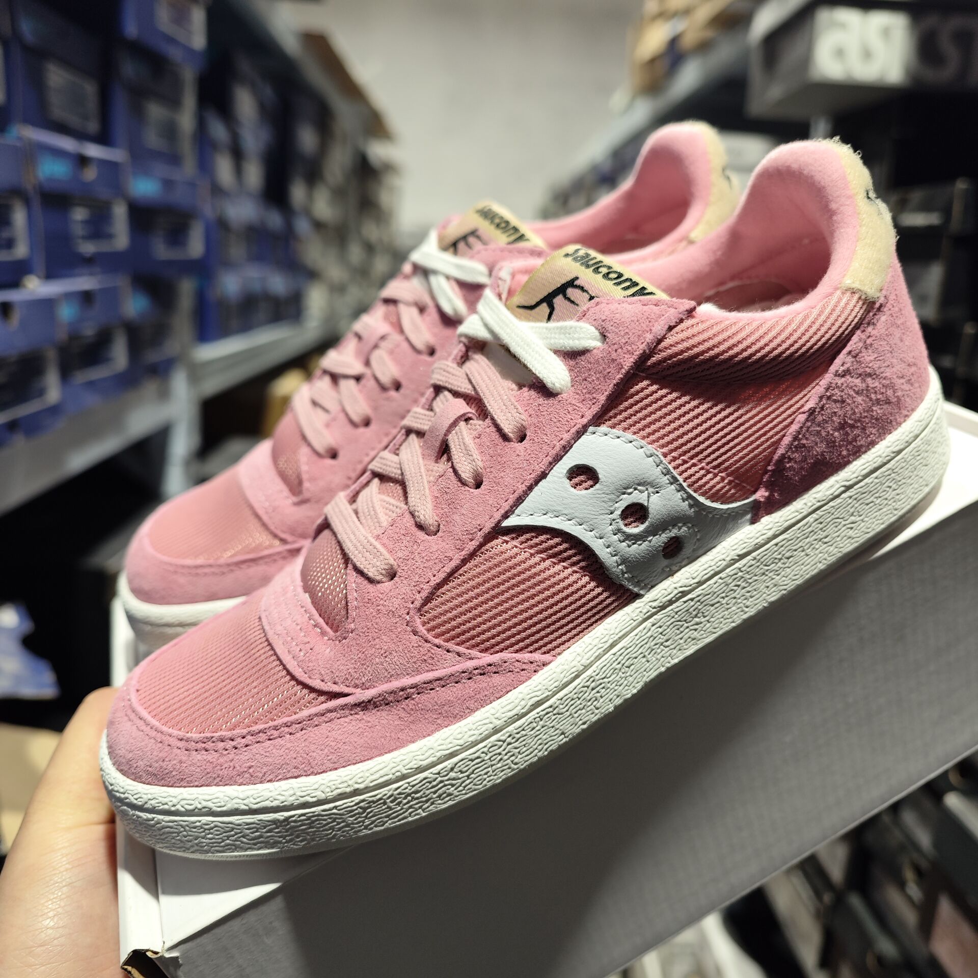 索康尼Saucony Jazz Court 女子运动复古跑步休闲低帮鞋女S60555