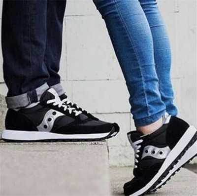 圣康尼特价清仓复古索康尼慢跑鞋