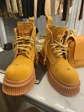 M7SMFK姜饼沙漠靴 S0010YG 绒面牛皮中筒马丁靴