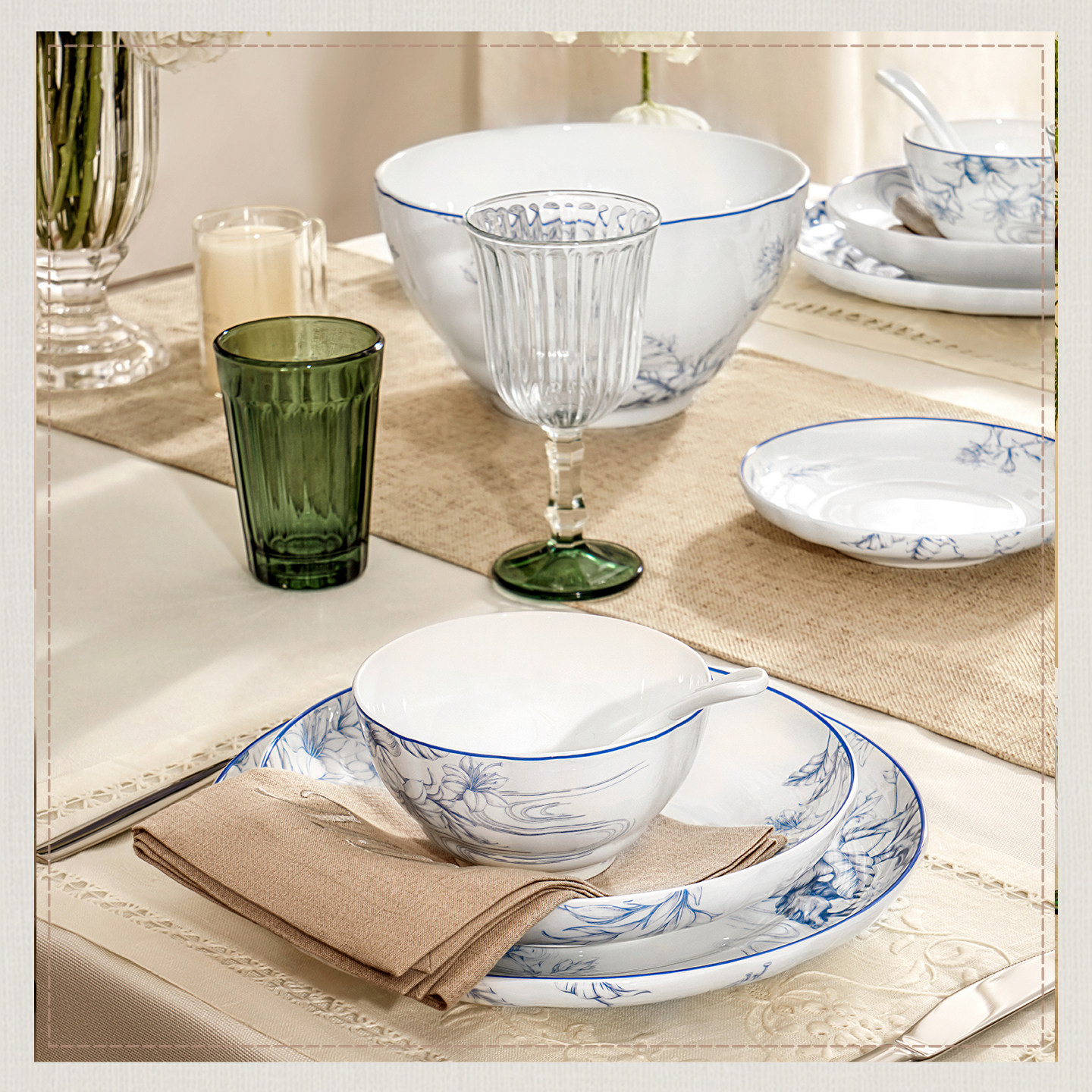 玛戈隆特水岸花影餐具套装