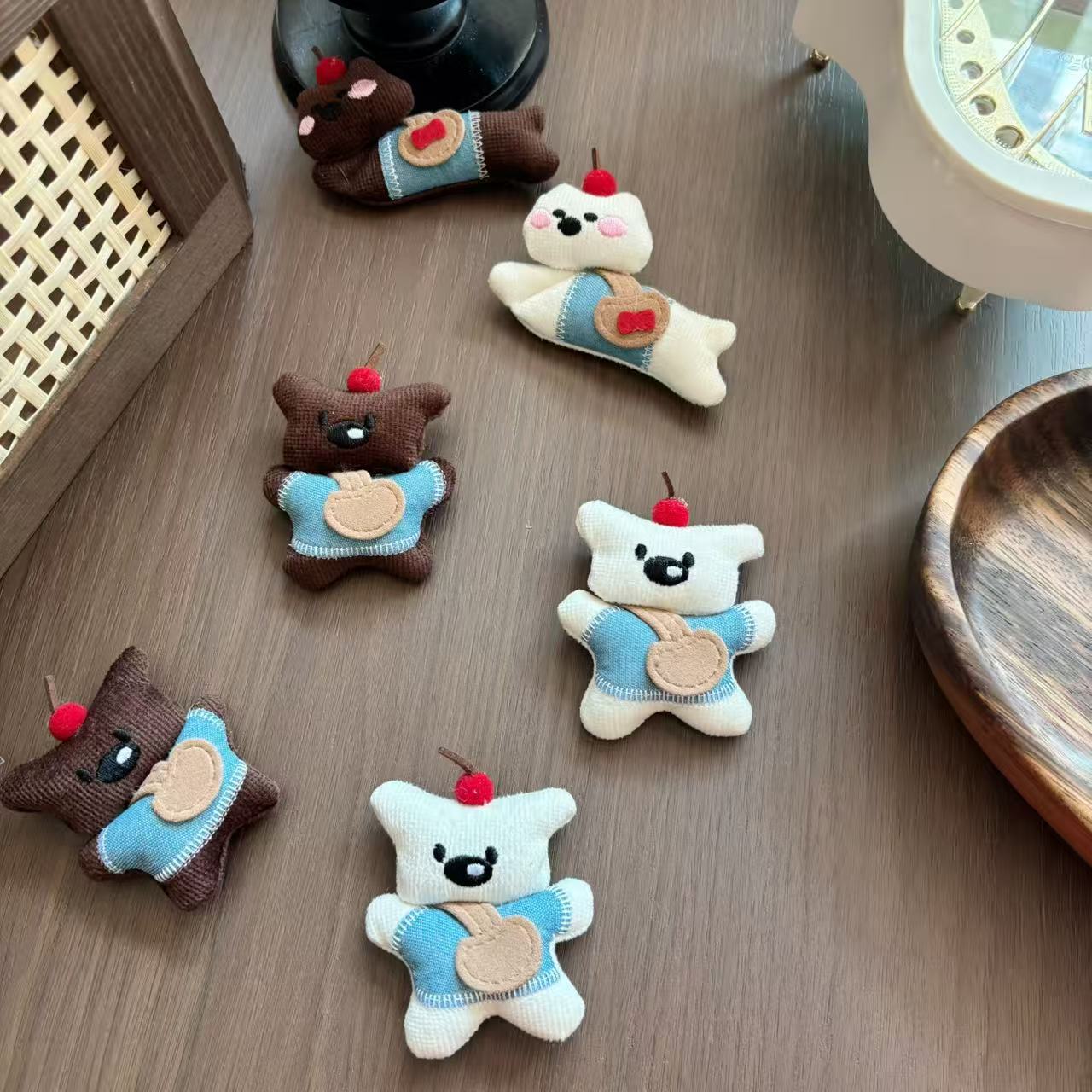 卡通胸针新款布艺充棉可爱小熊公仔别针衣服包包服饰装饰配饰