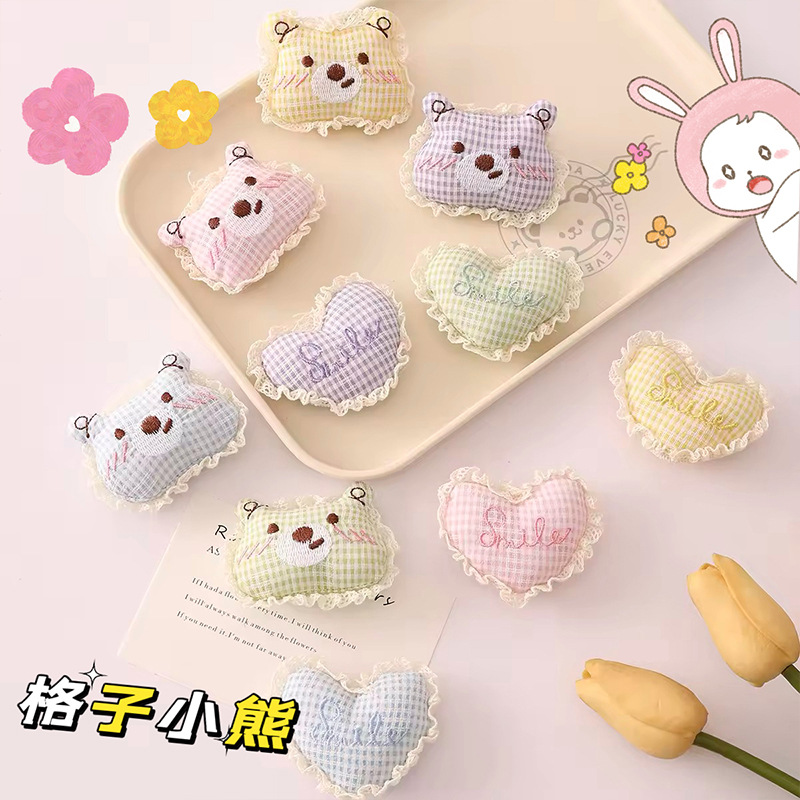 卡通胸针挂件可爱布艺格纹小熊儿童发夹配饰蕾丝花边桃心饰品配件