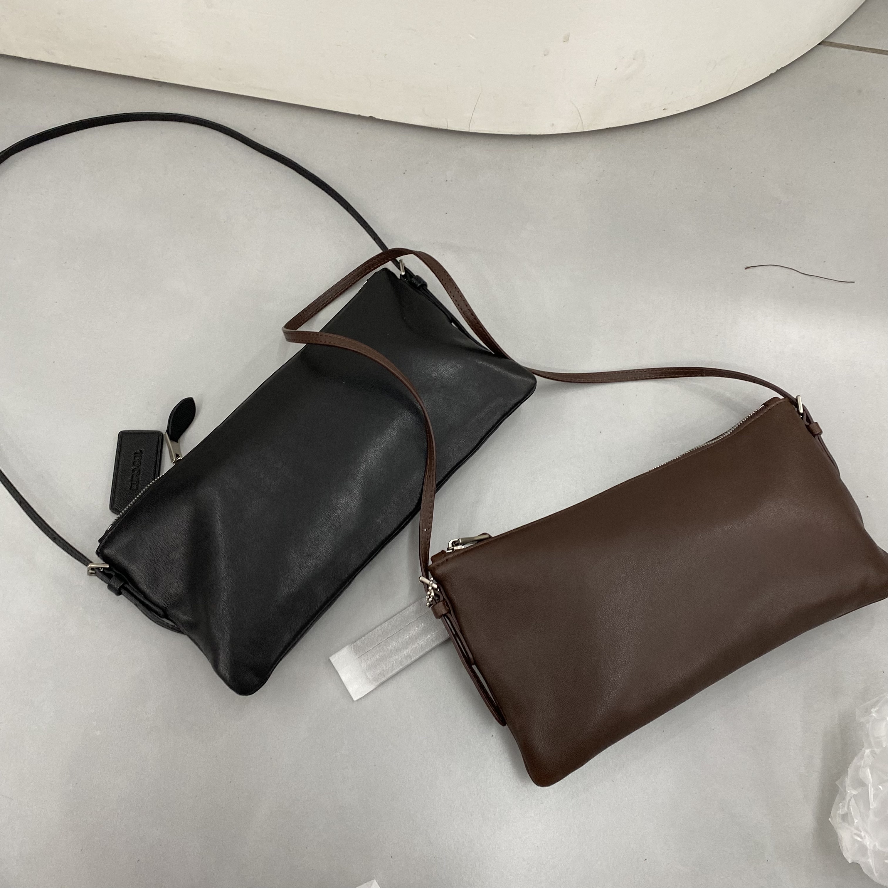 真皮女包韩版潮流小方包牛皮手机包饭盒手机包软皮手提斜挎小包包