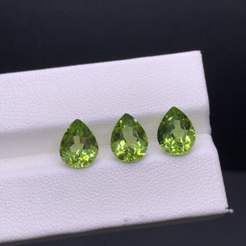 天然高品质橄榄石水滴形裸石7x9mm 可镶嵌18k金 银戒指吊坠耳坠等