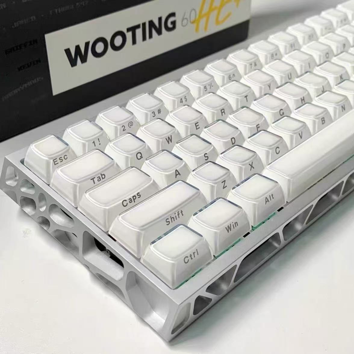 果冻水晶双色侧刻键帽图片