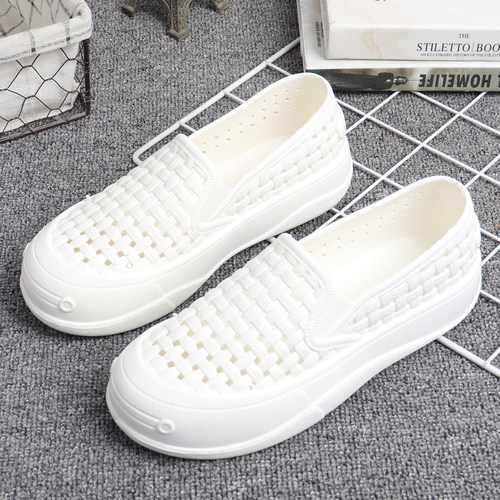 低帮小白鞋透气塑胶厚底洞洞鞋