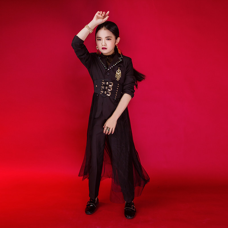 薇设计t台走秀礼服夸张烫钻拖尾