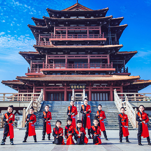 T台模特走秀中国风春晚礼服仙鹤裙演出服黑红拼色潮牌团队服出租