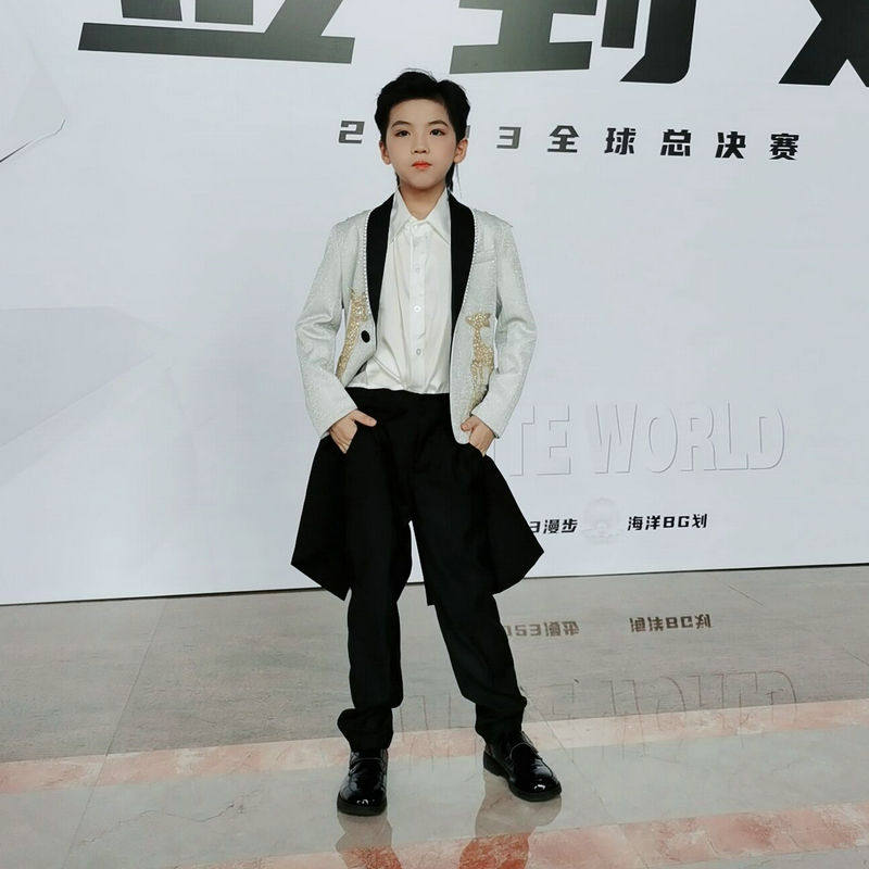 薇设计儿童西装男童银丝潮流时尚