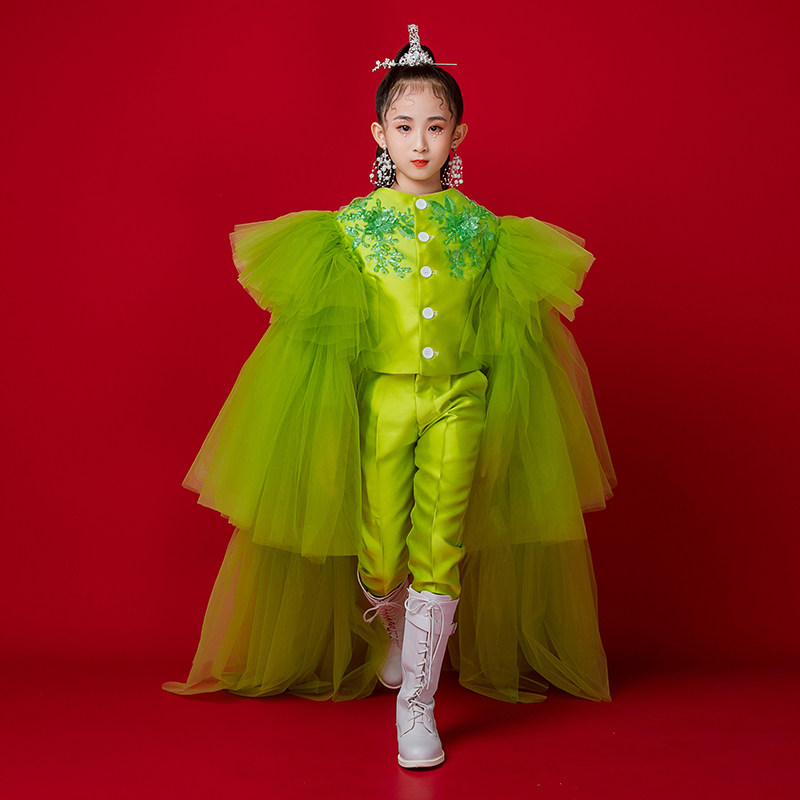 薇设计夸张礼服女童走秀时尚