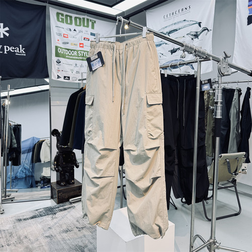 防风防泼水宽松复古户外羽绒裤