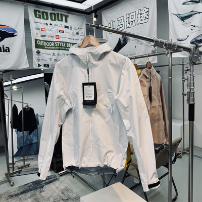 轻便城市休闲通勤防雨冲锋衣夹克