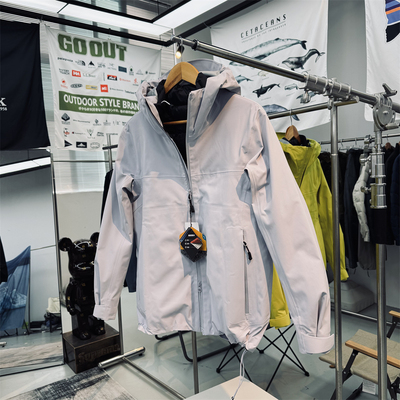 900蓬松户外防风防雨冲锋羽绒服