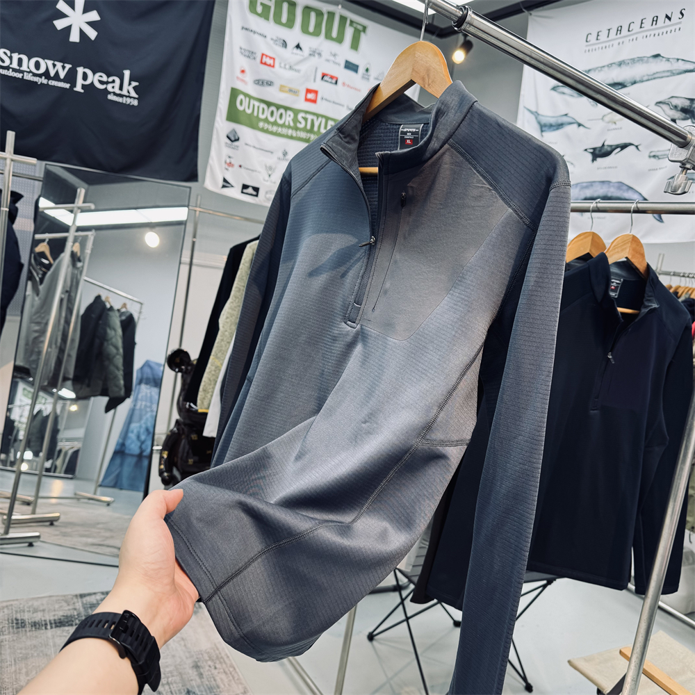 胸前口袋半拉链户外玉米格抓绒衣