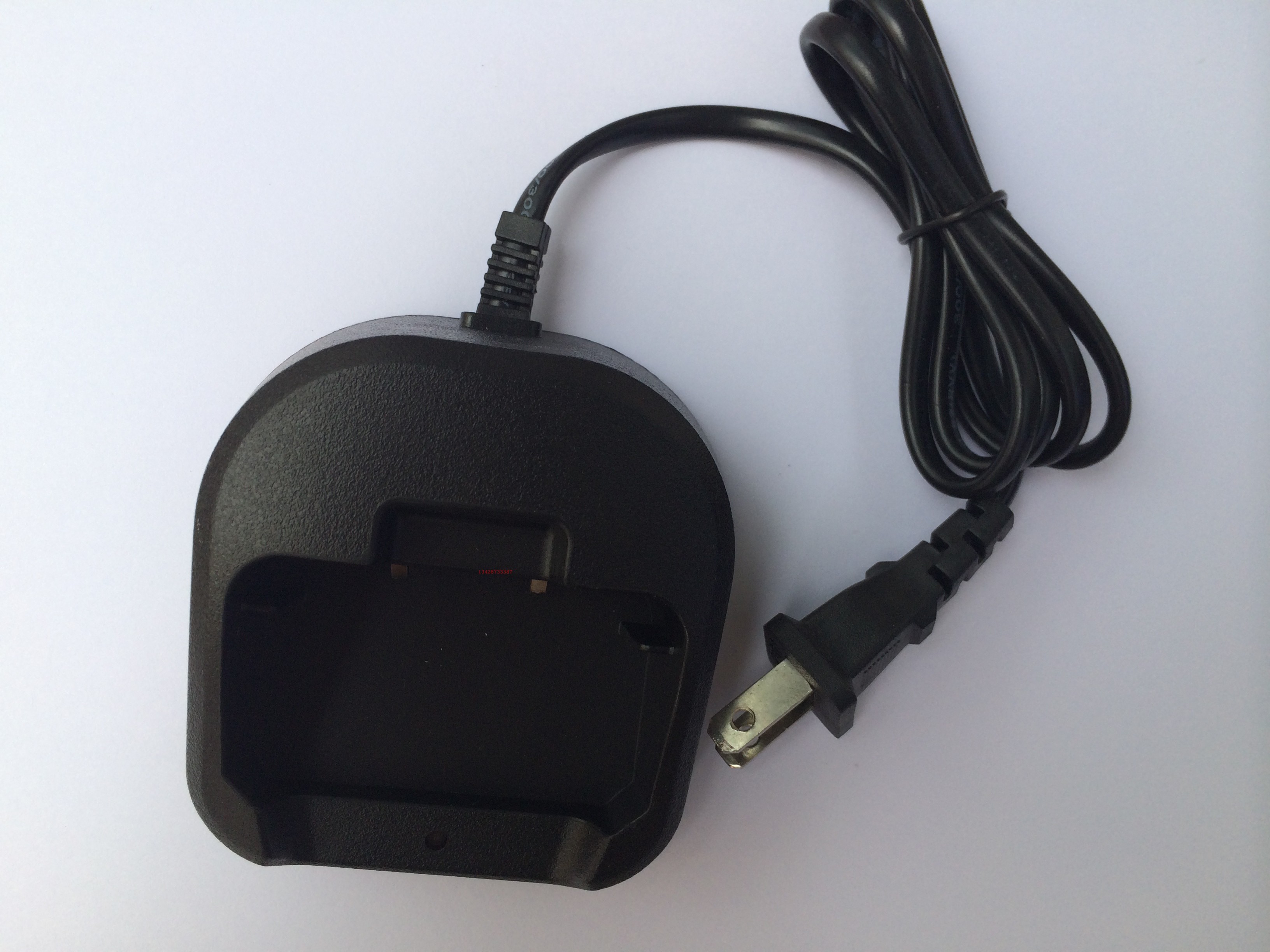 原装正品特快d2充电器