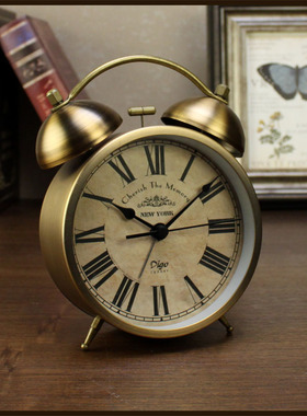 闹钟床头静音时钟客厅台式复古美式钟表摆件家用闹铃学生桌面座钟