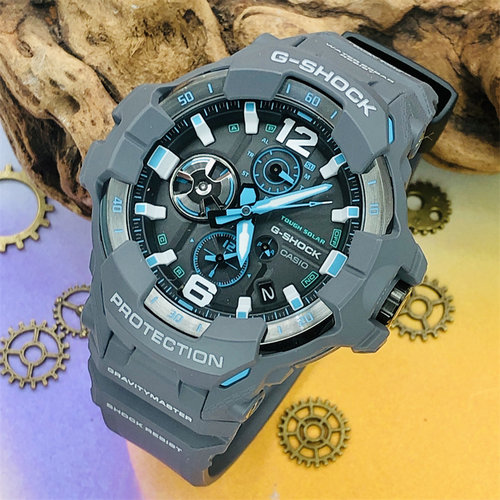 卡西欧新款小空霸光能蓝牙手表