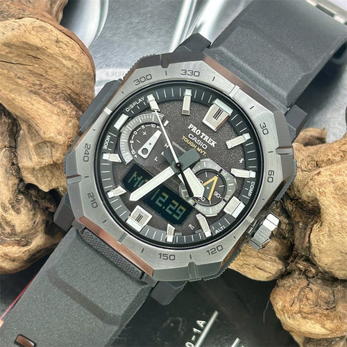卡西欧登山户外电子手表PRW6900