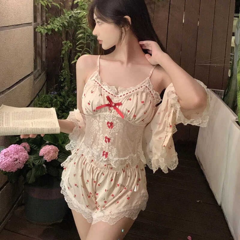 纯欲风蕾丝短裤家居服套装吊带