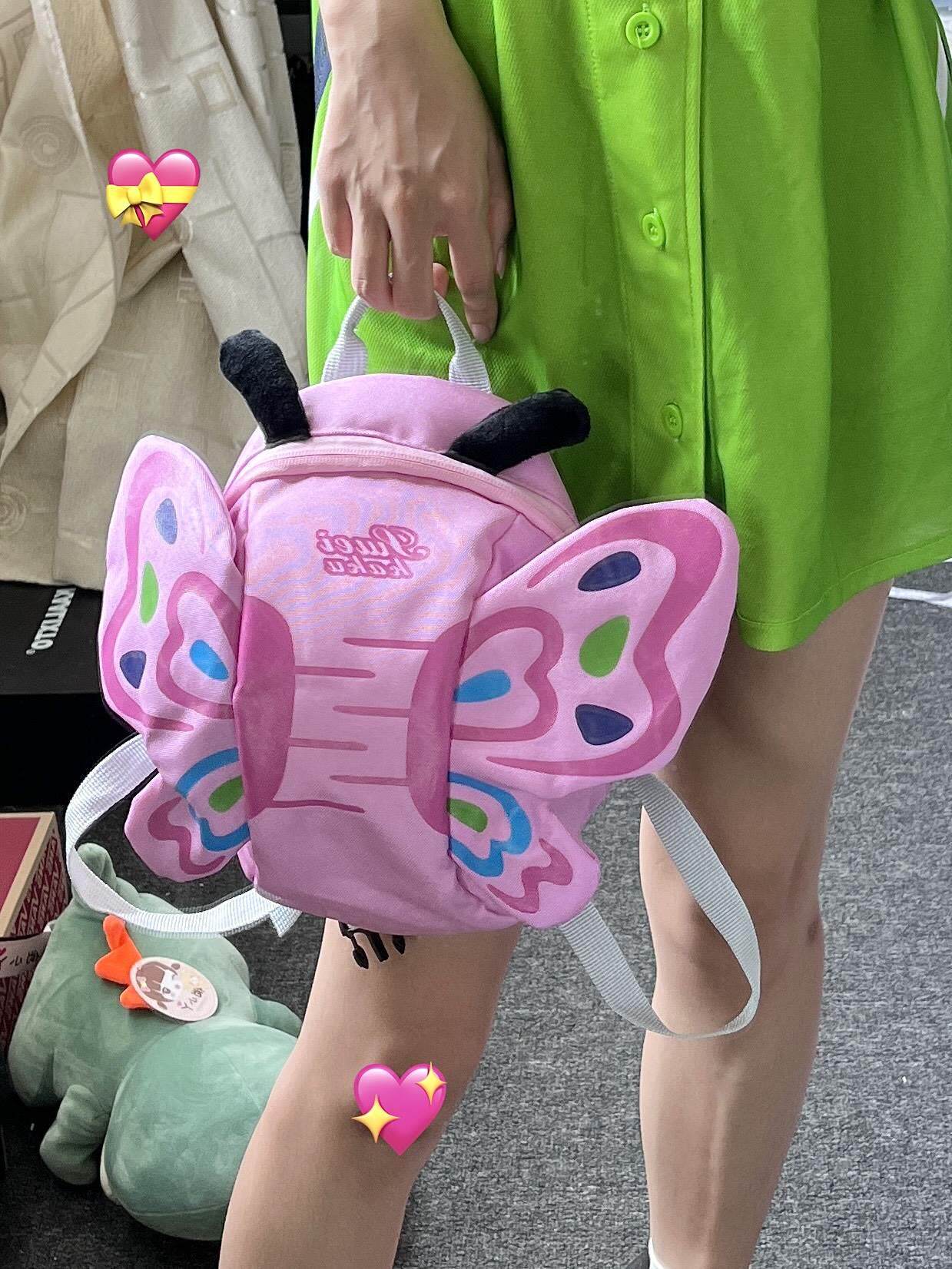 幼儿园入园书包女孩小班学前班女生托班小朋友防走失宝宝背包女童